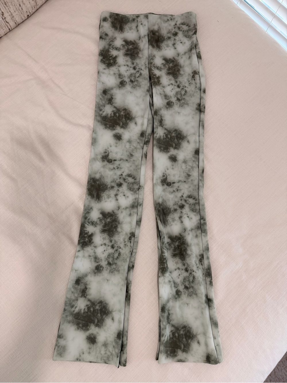 ZARA Tie Dye Split Hem Flare Pants Green White Size M Runs Small